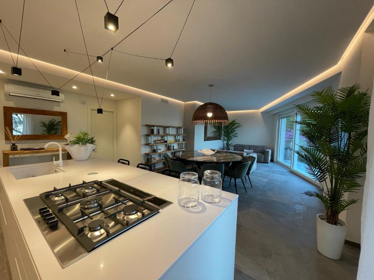 Villa Elvira Gardone Riviera Exterior foto