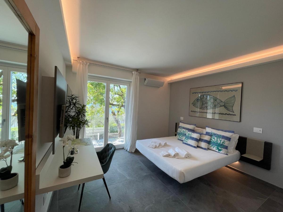 Villa Elvira Gardone Riviera Exterior foto